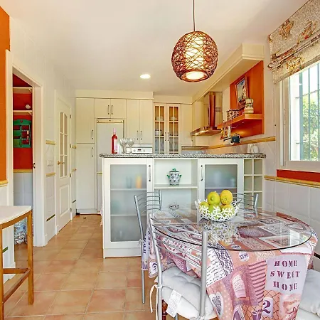 Belvilla By Oyo Casa Amarilla Blanca Holiday home