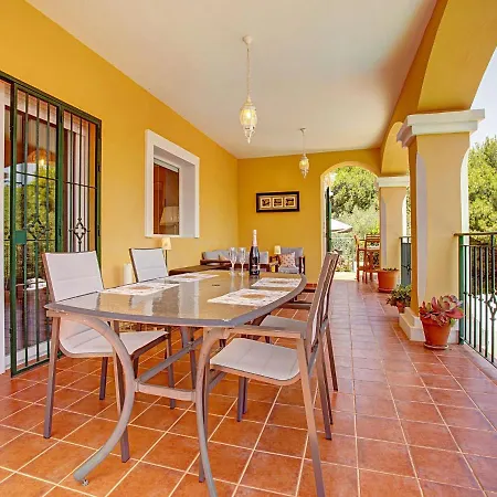 Holiday home Belvilla By Oyo Casa Amarilla Blanca