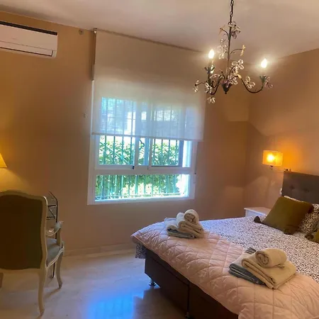 Holiday home Belvilla By Oyo Casa Amarilla Blanca Salobrena
